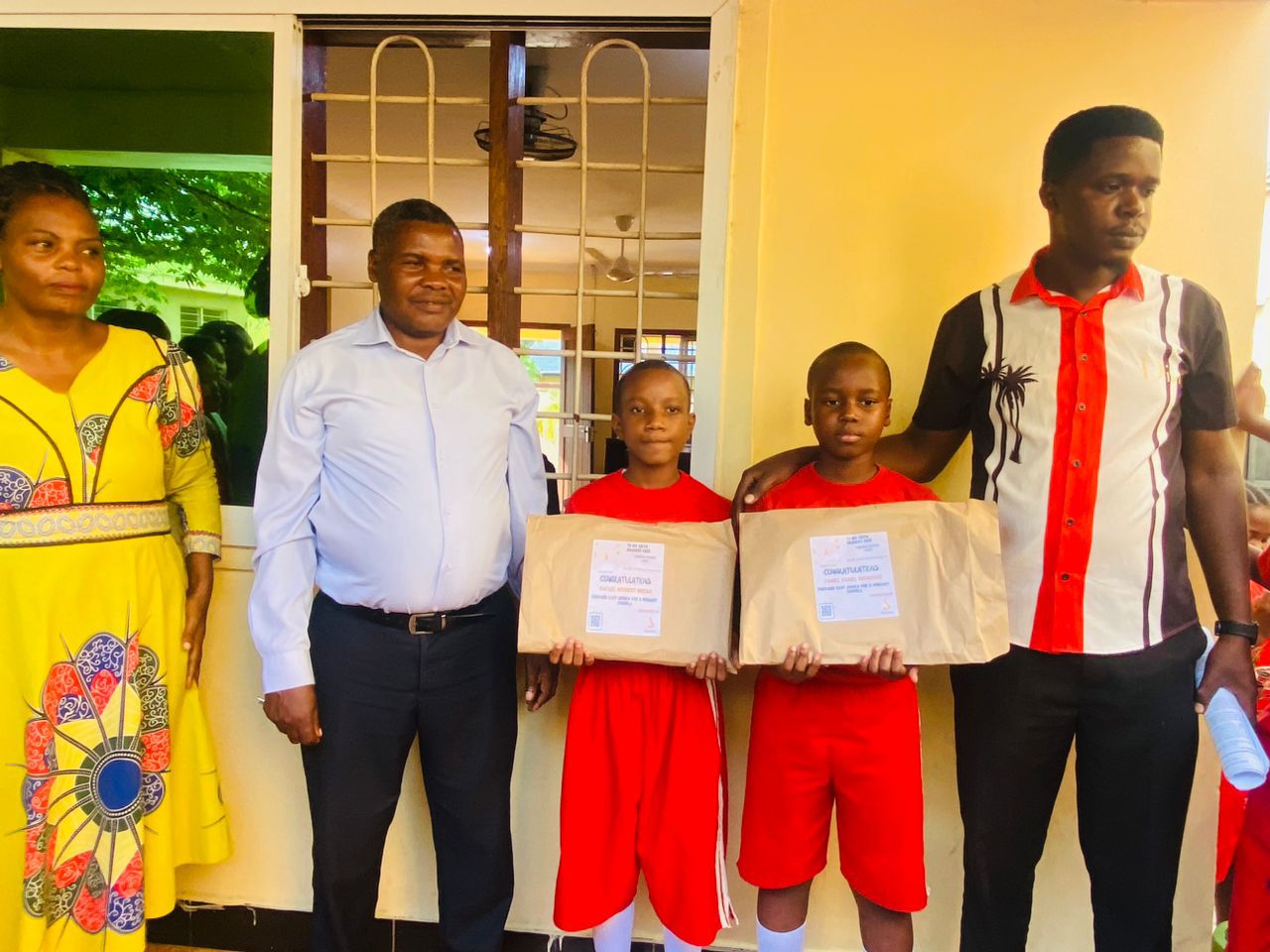 Partner school award moment — Harvard EA